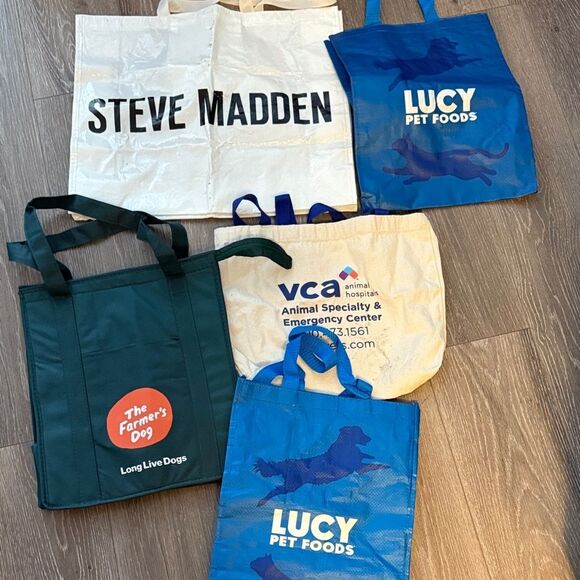 Steve Madden White and Black Tote Bag - Picture 1 of 1